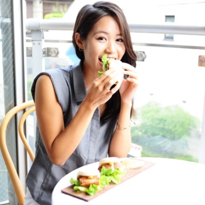 彼おとしメシ!山将らふてー豚角煮×ラフテーバーガー